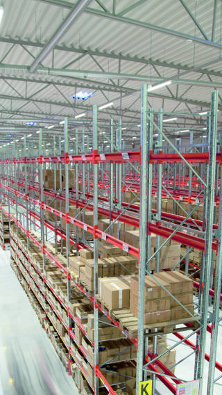 Warehouse of Hisab Joker company illuminated by Philips industrial lighting solutions