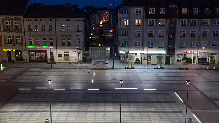 Polish city of Szczecinek using lighting solutions from Philips Lighting for the central square